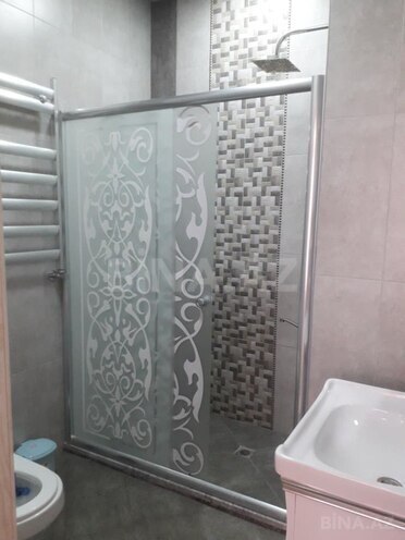 İcarəyə verilir 2 otaqlı yeni tikili 110 m², 28 May m., photo 11 from 12