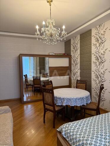 Продаётся 3-комн. вторичка 90 м², м. Нариман Нариманов, photo 1 from 12