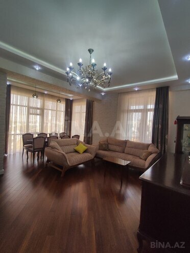 Сдаётся 3-комн. новостройка 159 м², м. 28 мая, photo 1 from 27