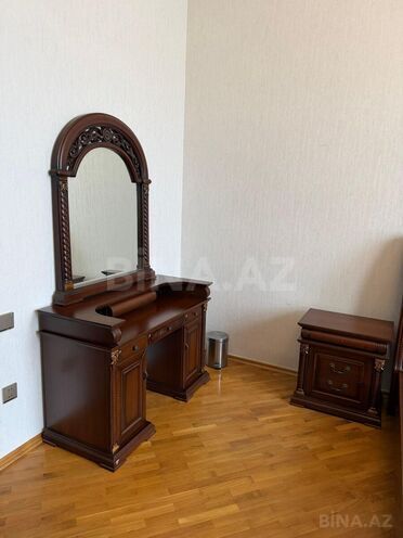 Сдаётся 3-комн. вторичка 120 м², м. Сахил, photo 15 from 25