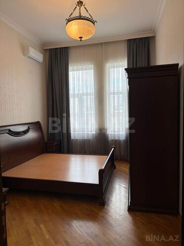 Сдаётся 3-комн. вторичка 120 м², м. Сахил, photo 20 from 25