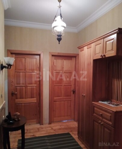 Satılır 4 otaqlı köhnə tikili 123 m², Xalqlar Dostluğu m., photo 18 from 30
