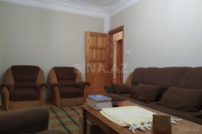 Satılır 4 otaqlı köhnə tikili 123 m², Xalqlar Dostluğu m., photo 1 from 30