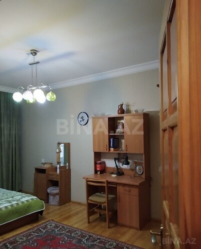 Satılır 4 otaqlı köhnə tikili 123 m², Xalqlar Dostluğu m., photo 7 from 30