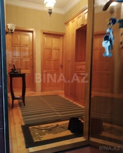 Satılır 4 otaqlı köhnə tikili 123 m², Xalqlar Dostluğu m., photo 25 from 30