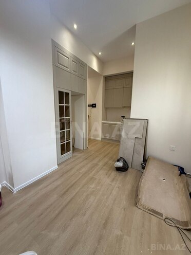 Продаётся 2-комн. вторичка 45 м², м. Сахил, photo 6 from 18