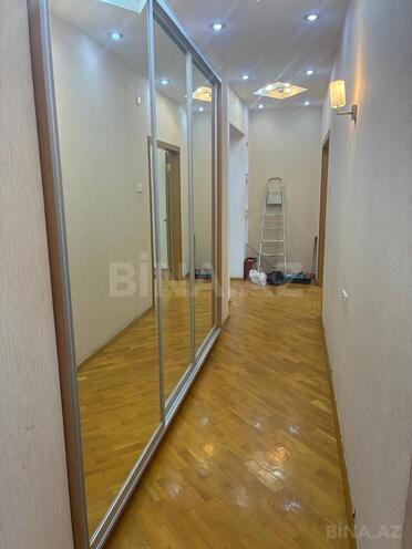 İcarəyə verilir 3 otaqlı yeni tikili 130 m², 28 May m., photo 22 from 27