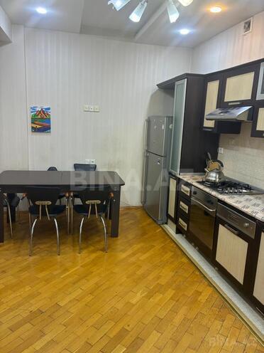 İcarəyə verilir 3 otaqlı yeni tikili 130 m², 28 May m., photo 10 from 27