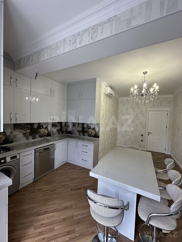Сдаётся 3-комн. новостройка 130 м², м. 28 мая, photo 3 from 24