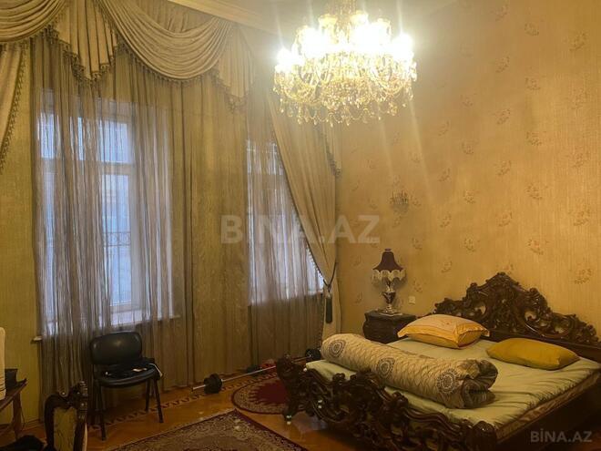 Satılır 10 otaqlı köhnə tikili 390 m², Sahil m., photo 1 from 14