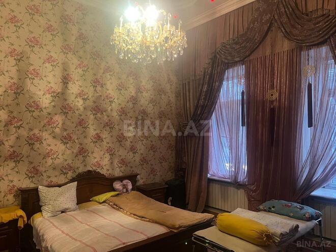 Satılır 10 otaqlı köhnə tikili 390 m², Sahil m., photo 9 from 14