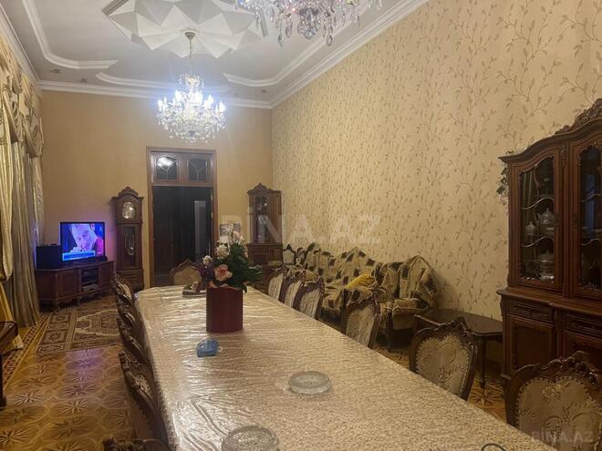 Satılır 10 otaqlı köhnə tikili 390 m², Sahil m., photo 7 from 14