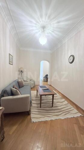 Сдаётся 2-комн. вторичка 65 м², м. Ичеришехер, photo 13 from 19