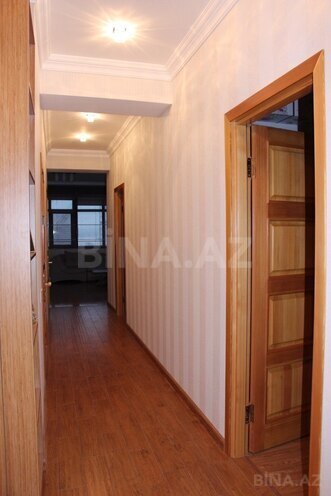 Продаётся 3-комн. новостройка 136 м², м. Элмляр Академиясы, photo 17 from 24