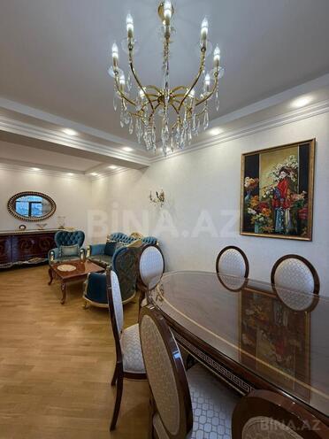 Продаётся 3-комн. новостройка 101 м², м. Низами, photo 12 from 27