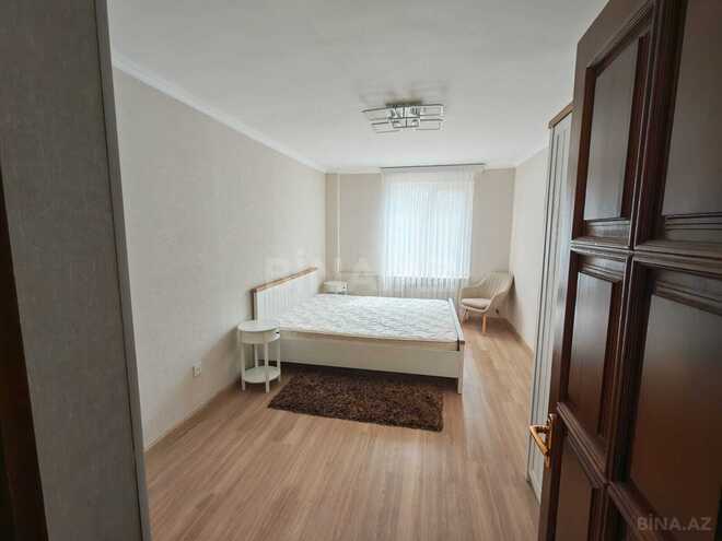 Сдаётся 3-комн. вторичка 80 м², м. Ичеришехер, photo 6 from 14