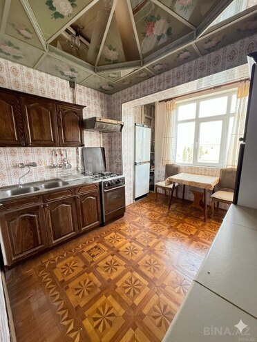 Satılır 5 otaqlı köhnə tikili 110 m², Xalqlar Dostluğu m., photo 9 from 17