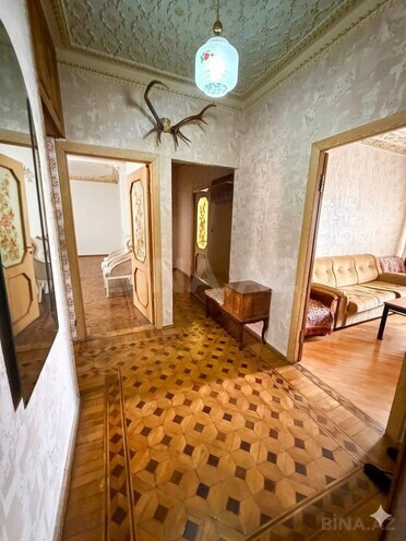 Satılır 5 otaqlı köhnə tikili 110 m², Xalqlar Dostluğu m., photo 8 from 17