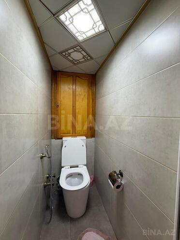 Satılır 4 otaqlı köhnə tikili 110 m², Xalqlar Dostluğu m., photo 12 from 14