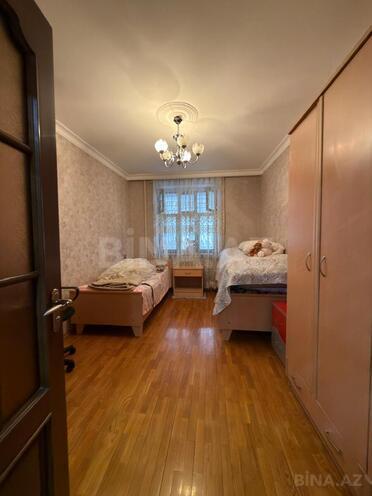 Satılır 5 otaqlı köhnə tikili 140 m², Memar Əcəmi m., photo 5 from 13