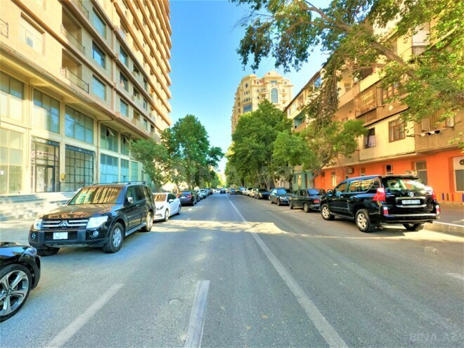 Сдаётся 3-комн. новостройка 110 м², м. Низами, photo 4 from 15