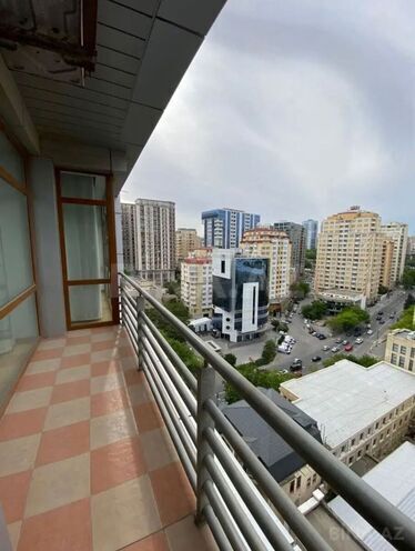 Satılır 3 otaqlı yeni tikili 140 m², 28 May m., photo 18 from 27