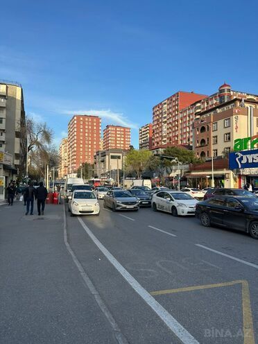 Satılır 2 otaqlı köhnə tikili 70 m², Azadlıq Prospekti m., photo 3 from 11