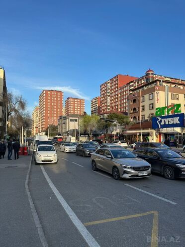 Satılır 2 otaqlı köhnə tikili 70 m², Azadlıq Prospekti m., photo 1 from 11