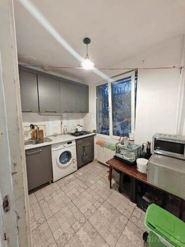 Продаётся 2-комн. вторичка 44 м², м. Элмляр Академиясы, photo 6 from 14