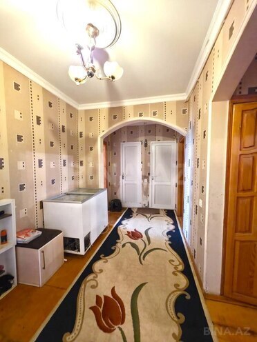 Продаётся 6-комн. вторичка 132 м², Хатаинский р., photo 14 from 20