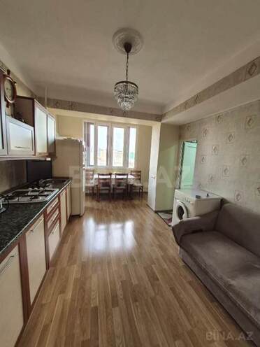 Продаётся 4-комн. вторичка 117 м², м. Элмляр Академиясы, photo 9 from 15