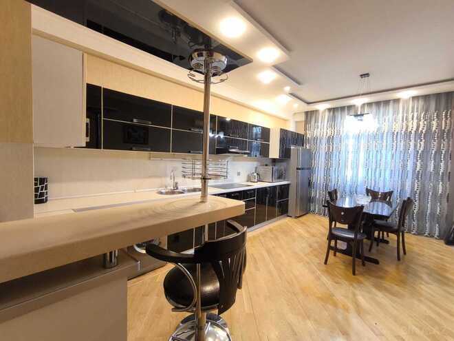 Сдаётся 3-комн. новостройка 220 м², м. 28 мая, photo 12 from 19