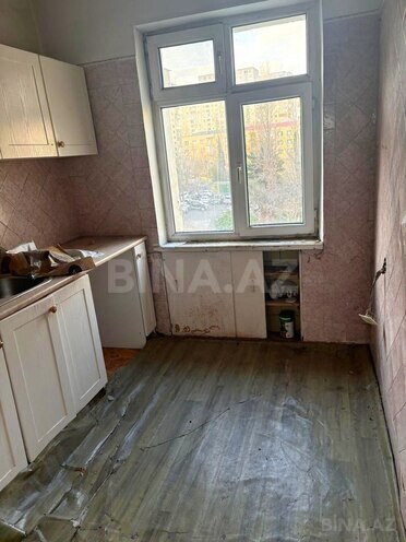 Satılır 3 otaqlı köhnə tikili 80 m², İnşaatçılar m., photo 12 from 15