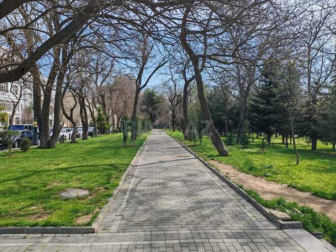 Сдаётся 3-комн. вторичка 140 м², Насиминский  р., photo 3 from 21