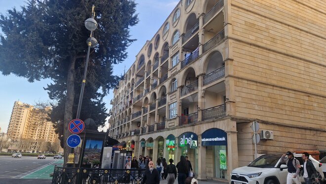 Сдаётся 3-комн. вторичка 85 м², м. Низами, photo 1 from 21