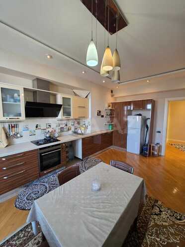 Продаётся 3-комн. вторичка 136 м², photo 24 from 32