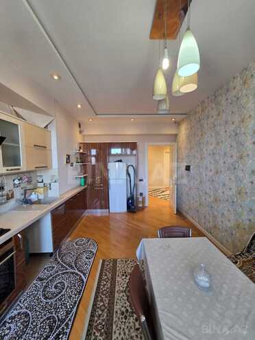 Продаётся 3-комн. вторичка 136 м², photo 17 from 32