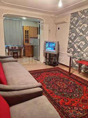 Сдаётся 2-комн. вторичка 40 м², м. Гянджлик, photo 1 from 15