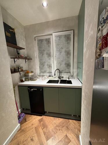 Satılır 2 otaqlı köhnə tikili 55 m², Sahil m., photo 18 from 22