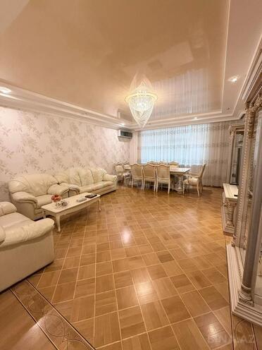 Продаётся 4-комн. новостройка 147 м², м. Элмляр Академиясы, photo 3 from 16