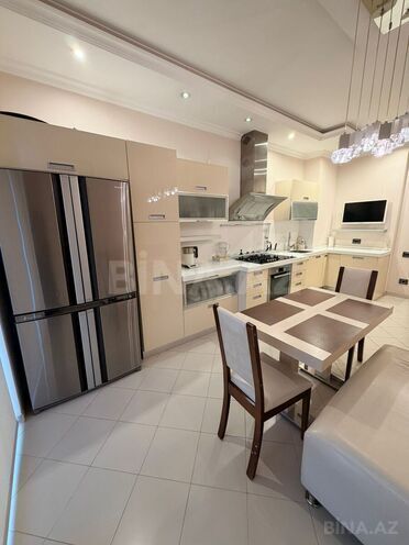 Продаётся 4-комн. новостройка 147 м², м. Элмляр Академиясы, photo 10 from 16