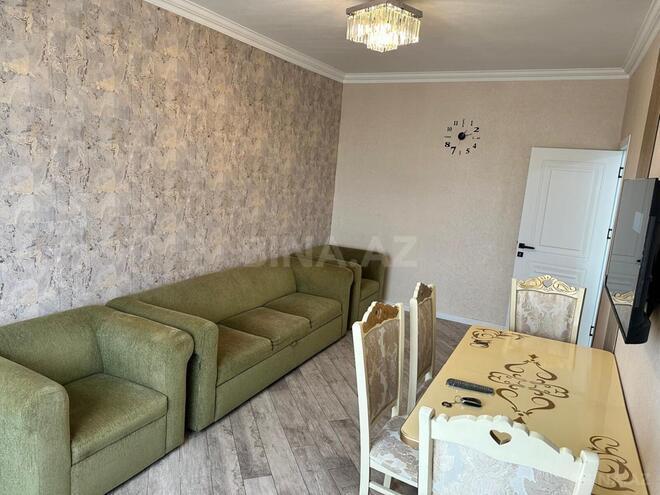 Продаётся 2-комн. вторичка 60 м², м. Ази Асланов, photo 1 from 15