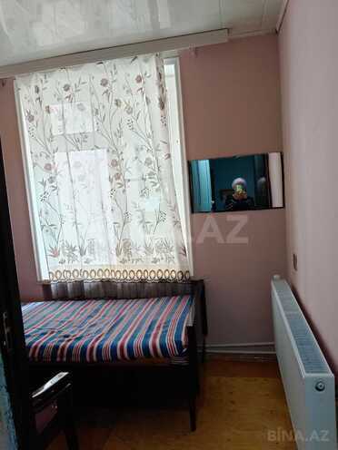 Продаётся 3-комн. вторичка 50 м², Абшеронcкий  р., photo 3 from 12