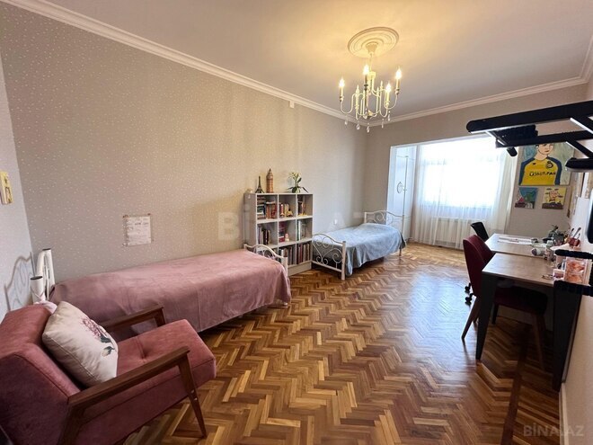 Satılır 4 otaqlı köhnə tikili 85 m², Qara Qarayev m., photo 15 from 20