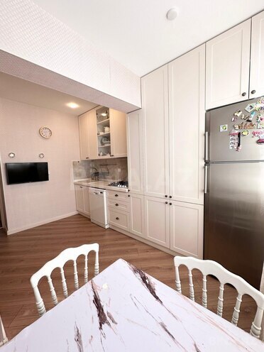 Satılır 4 otaqlı köhnə tikili 85 m², Qara Qarayev m., photo 14 from 20