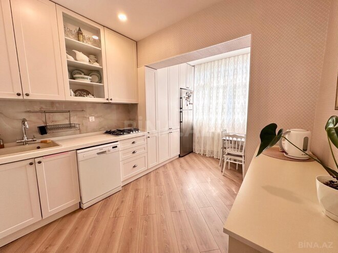 Satılır 4 otaqlı köhnə tikili 85 m², Qara Qarayev m., photo 7 from 20