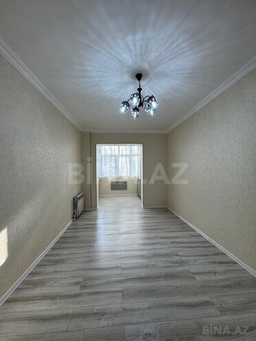 Продаётся 3-комн. вторичка 60 м², пос. Бакиханова, photo 1 from 19