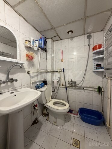 Satılır 2 otaqlı köhnə tikili 60 m², Bakıxanov q., photo 14 from 15