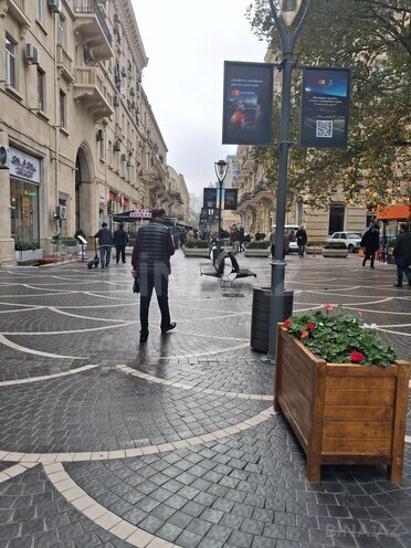 Satılır 1 otaqlı köhnə tikili 37 m², Sahil m., photo 4 from 20