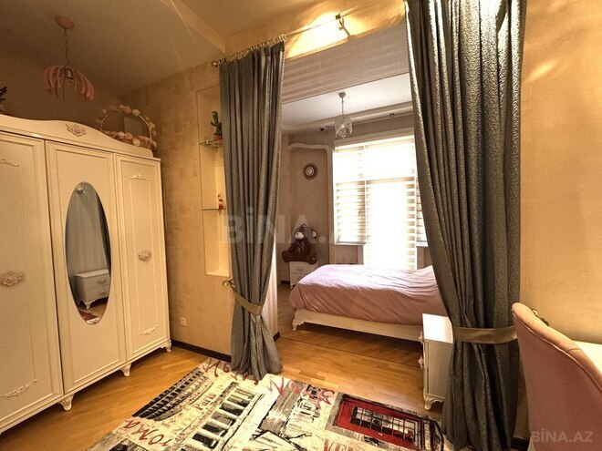 Satılır 4 otaqlı köhnə tikili 110 m², Sahil m., photo 7 from 15